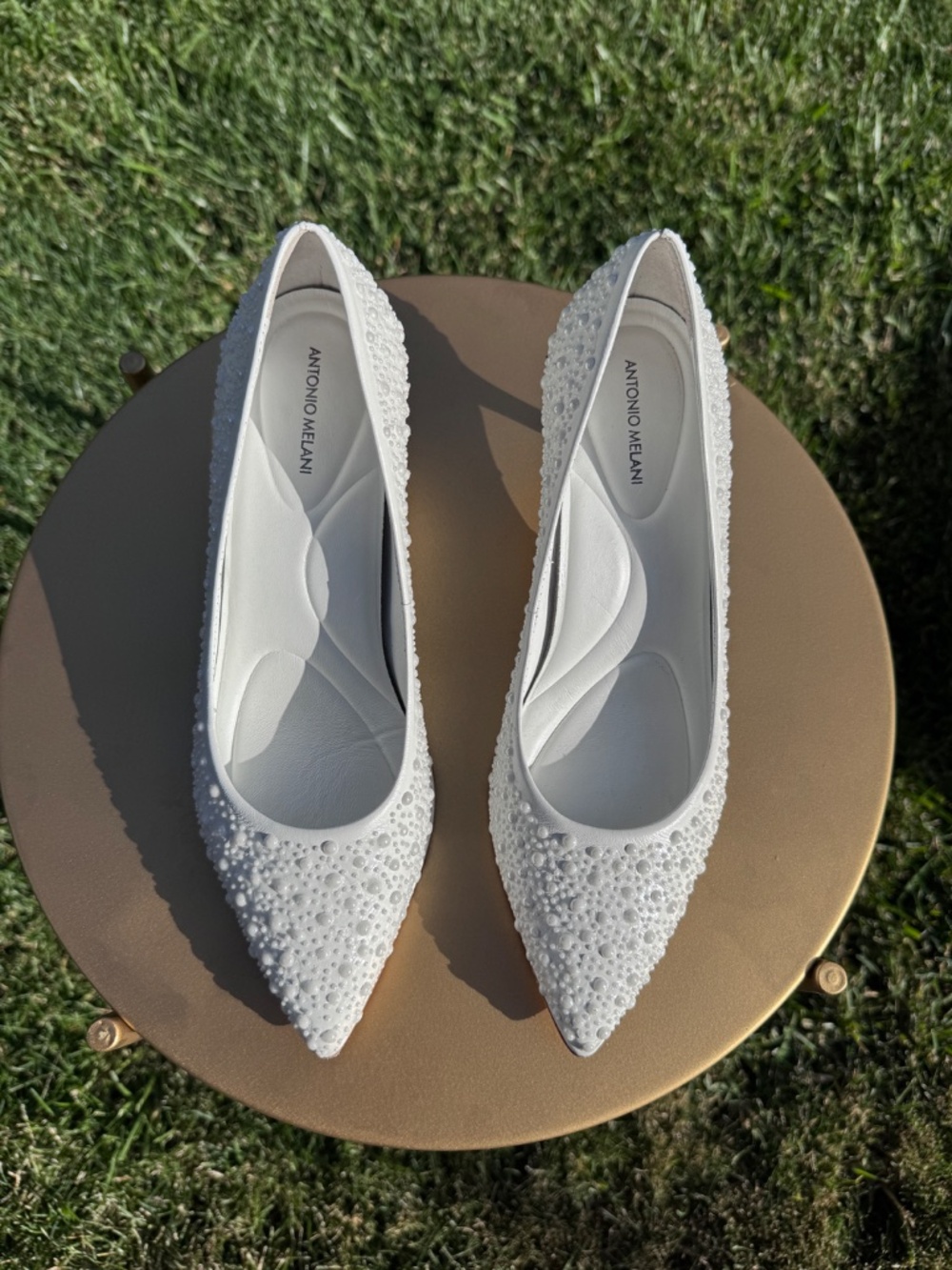 Size 8 Antonio Melani Pearl Embellished Kitten Heel Pumps - Picture 2 of 11